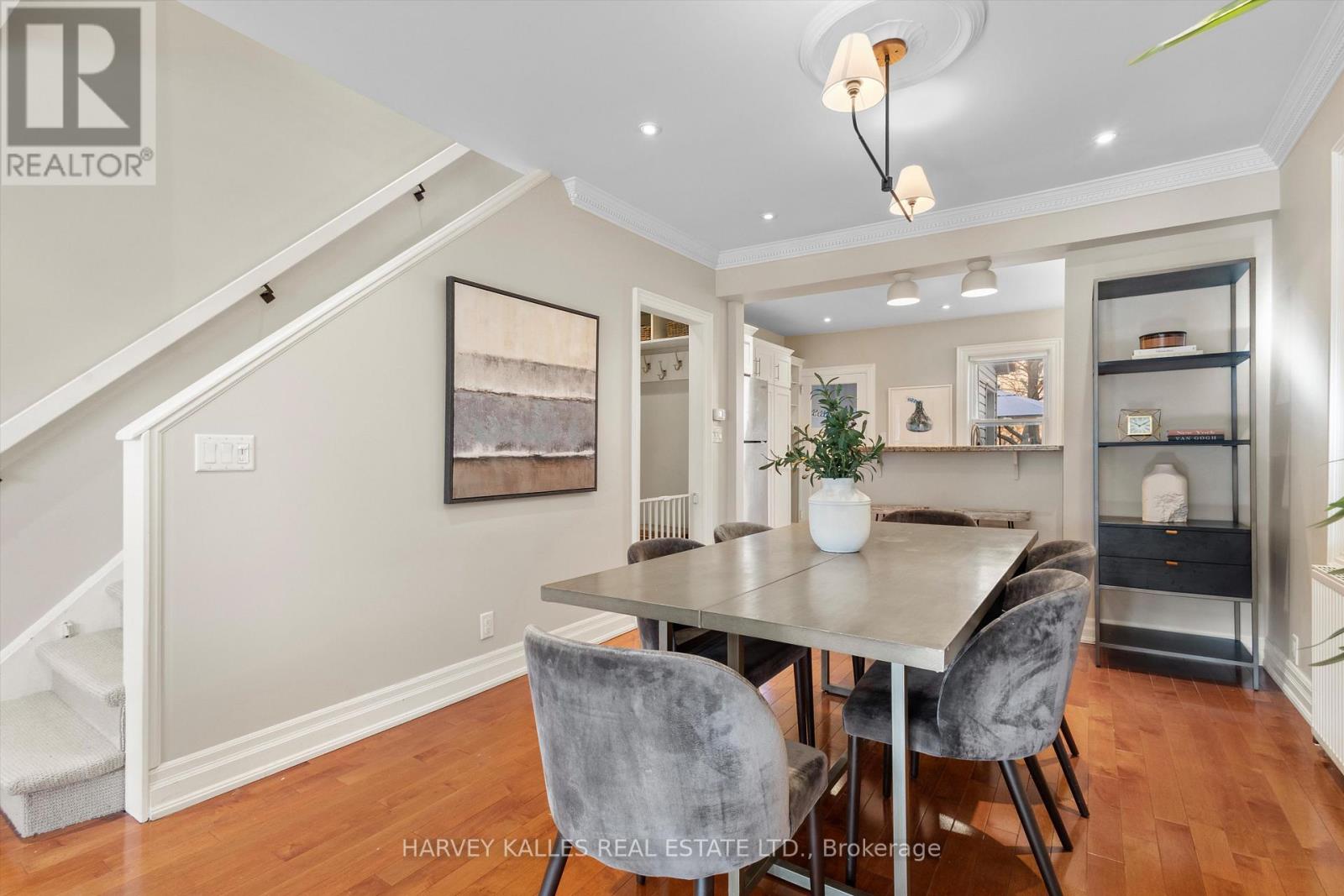 55 Kenwood Avenue, Toronto, Ontario  M6C 2S1 - Photo 9 - C13020794