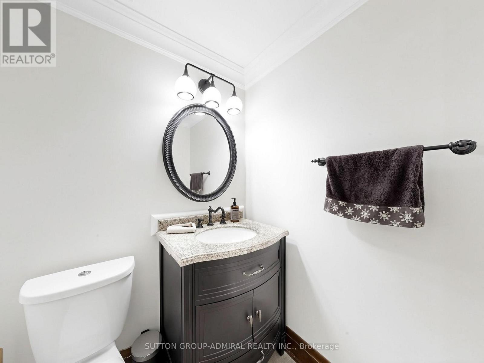 329 Melrose Avenue, Toronto, Ontario  M5M 1Z5 - Photo 17 - C13020812