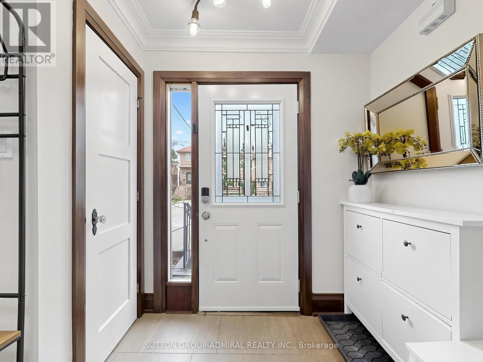 329 Melrose Avenue, Toronto, Ontario  M5M 1Z5 - Photo 3 - C13020812