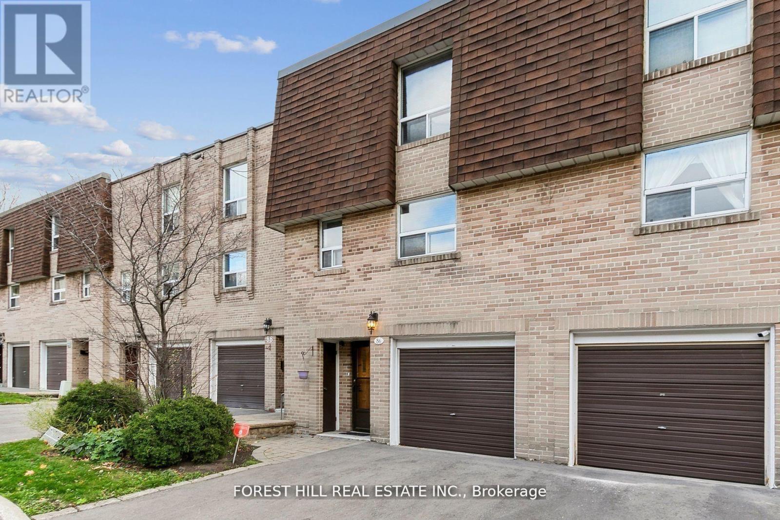 86 Village Greenway, Toronto, Ontario  M2J 1K8 - Photo 2 - C13020816