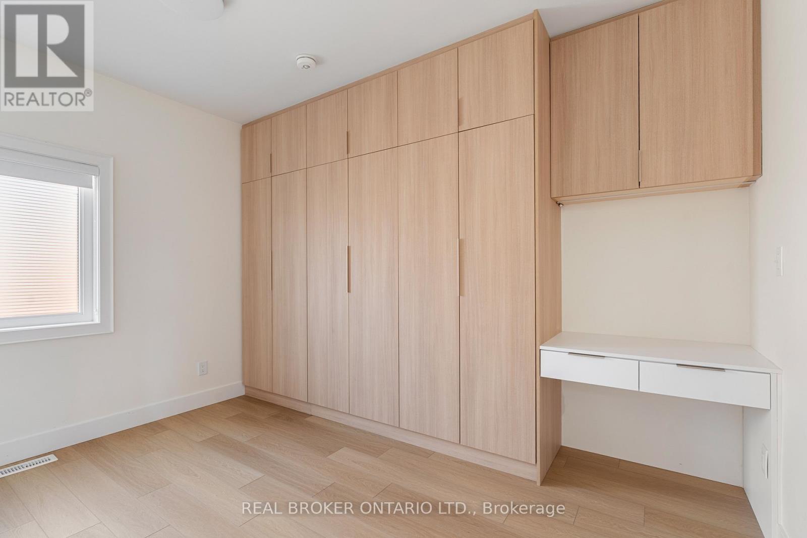 Laneway - 21 Farnham Avenue, Toronto, Ontario  M4V 1H6 - Photo 12 - C13020848