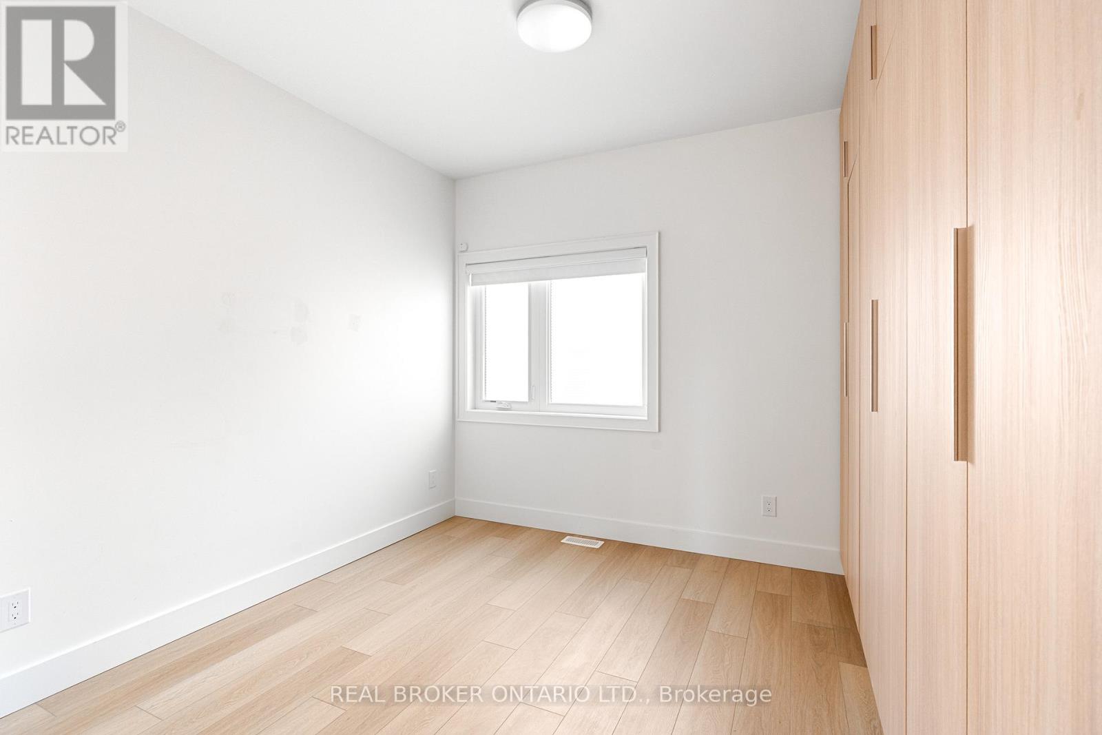 Laneway - 21 Farnham Avenue, Toronto, Ontario  M4V 1H6 - Photo 14 - C13020848