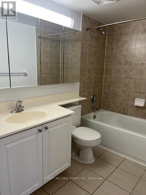 808 - 925 Bay Street, Toronto, Ontario  M5S 3L4 - Photo 14 - C13020856