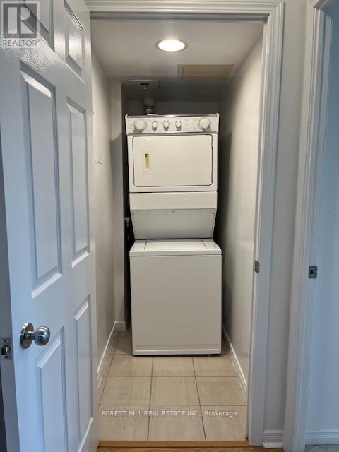 808 - 925 Bay Street, Toronto, Ontario  M5S 3L4 - Photo 15 - C13020856