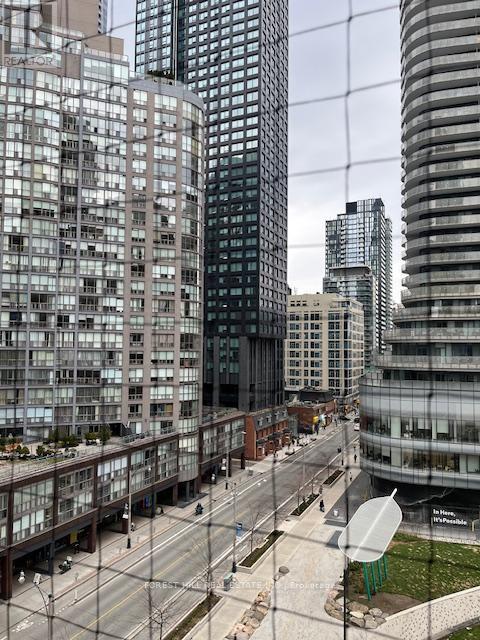 808 - 925 Bay Street, Toronto, Ontario  M5S 3L4 - Photo 20 - C13020856