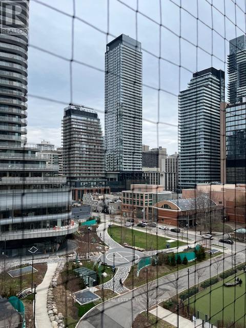 808 - 925 Bay Street, Toronto, Ontario  M5S 3L4 - Photo 22 - C13020856