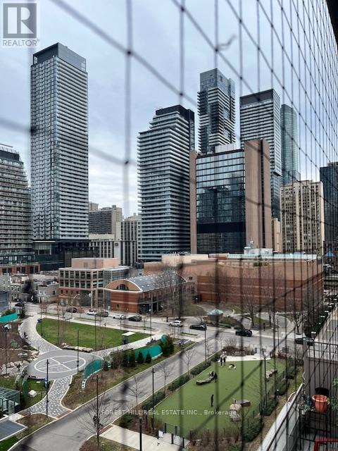 808 - 925 Bay Street, Toronto, Ontario  M5S 3L4 - Photo 23 - C13020856