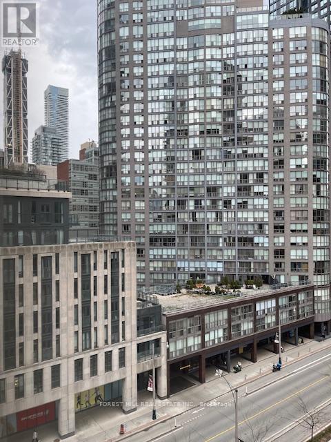 808 - 925 Bay Street, Toronto, Ontario  M5S 3L4 - Photo 24 - C13020856