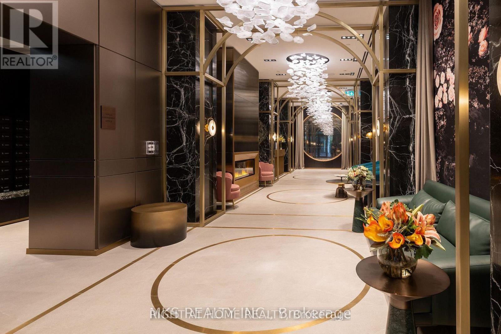 709 - 771 Yonge Street, Toronto, Ontario  M4W 2G4 - Photo 3 - C13020896