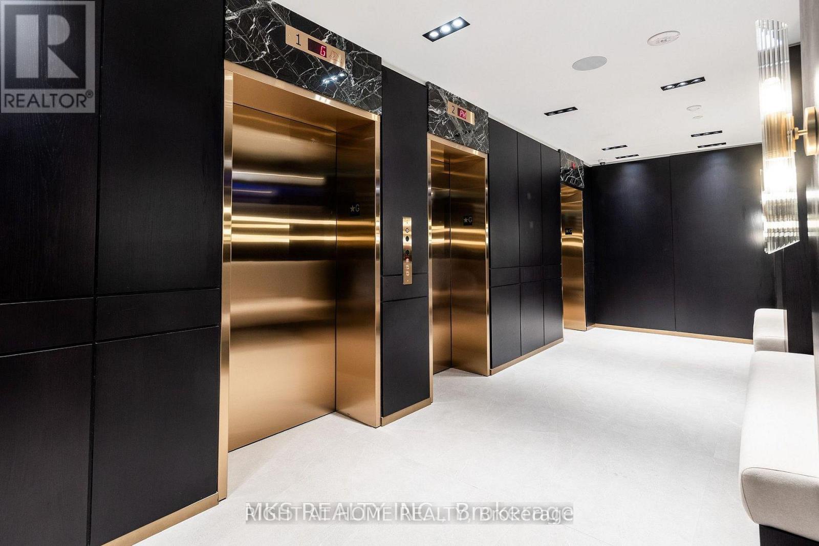 709 - 771 Yonge Street, Toronto, Ontario  M4W 2G4 - Photo 4 - C13020896