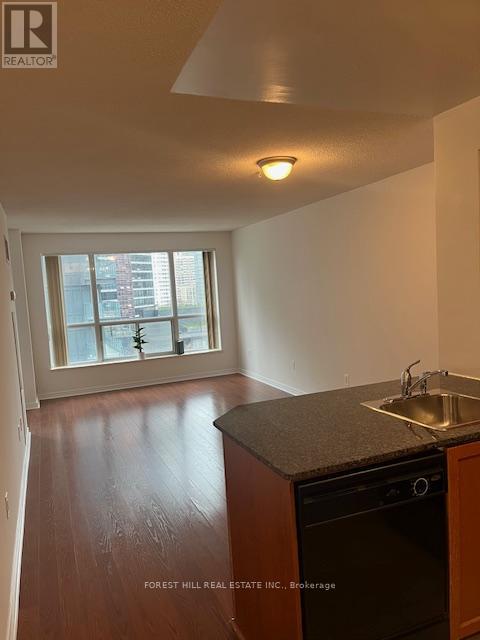 1205 - 925 Bay Street, Toronto, Ontario  M4S 3L4 - Photo 10 - C13020904