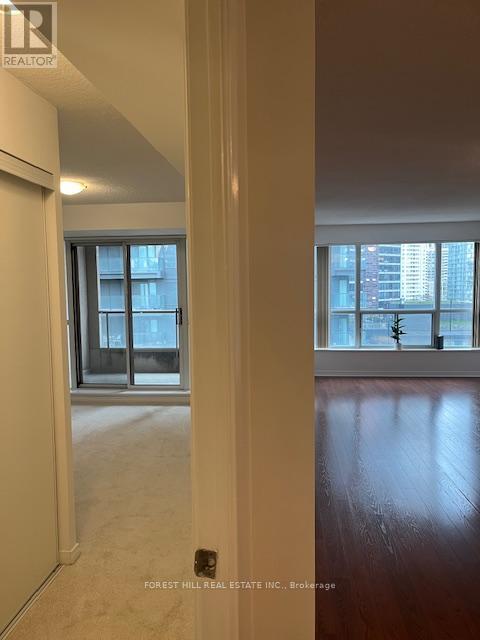 1205 - 925 Bay Street, Toronto, Ontario  M4S 3L4 - Photo 13 - C13020904