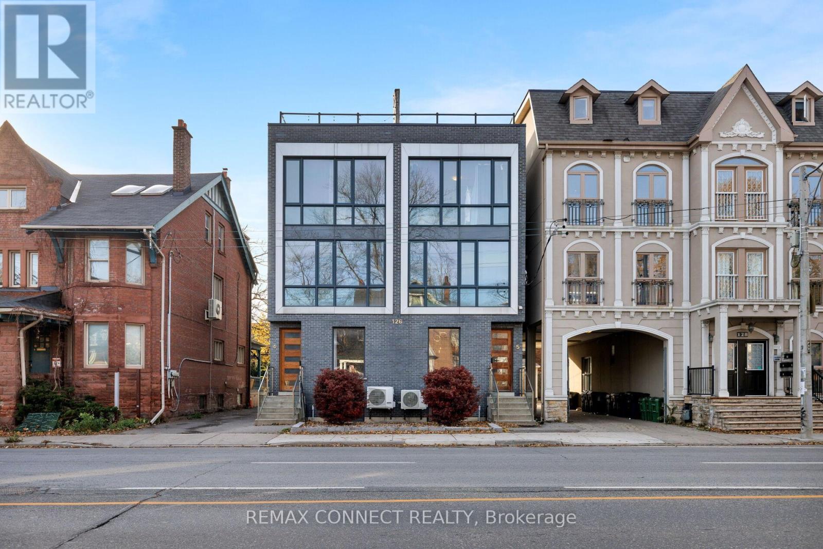 TH3 - 126 SPADINA ROAD, Toronto, Ontario