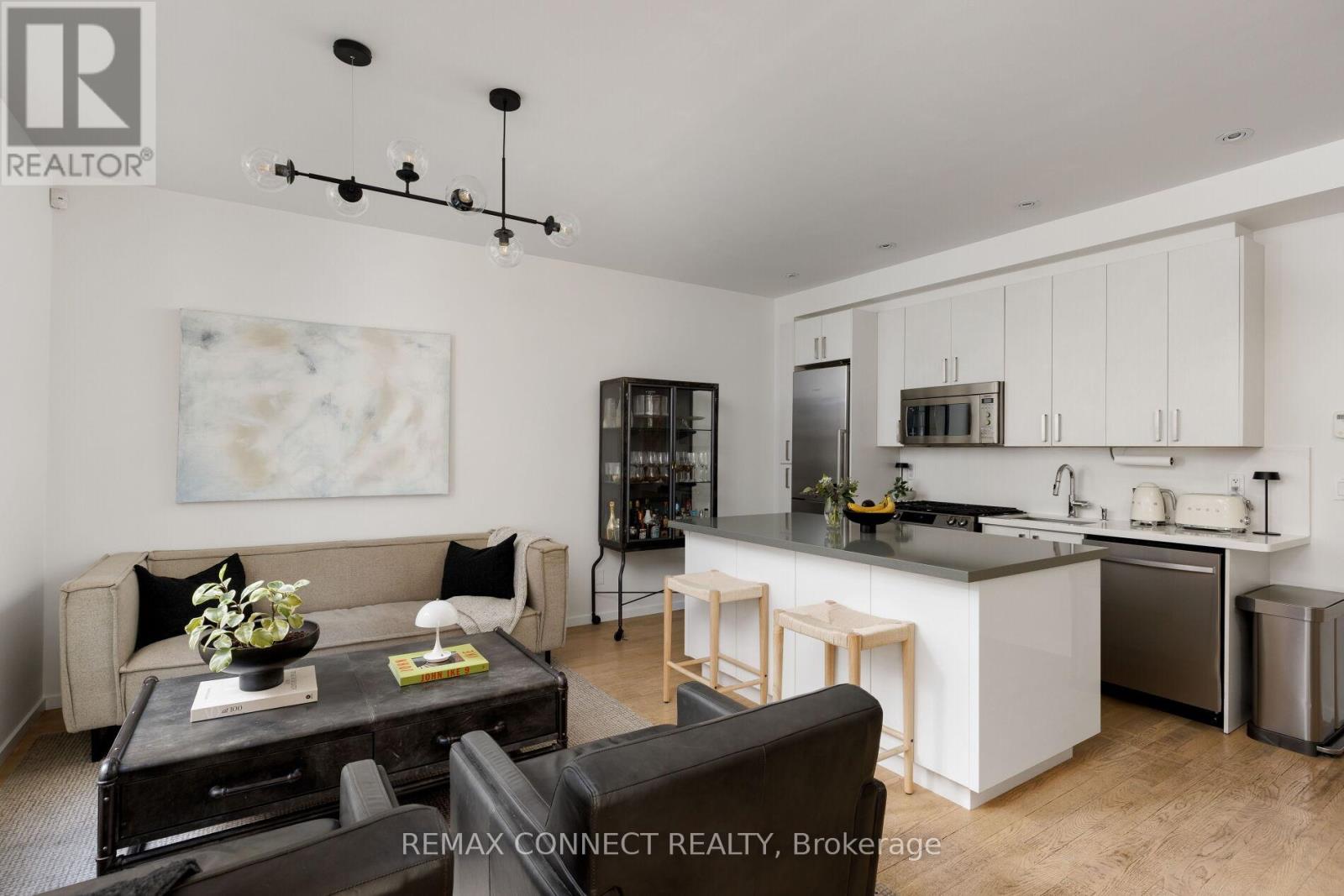 Th3 - 126 Spadina Road, Toronto, Ontario  M5R 2T8 - Photo 10 - C13020950