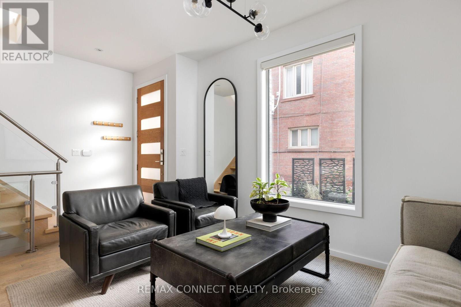 Th3 - 126 Spadina Road, Toronto, Ontario  M5R 2T8 - Photo 8 - C13020950