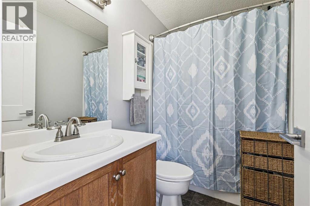 27 Rivercrest Way Se, Calgary, Alberta  T2C 4J8 - Photo 14 - A2303159