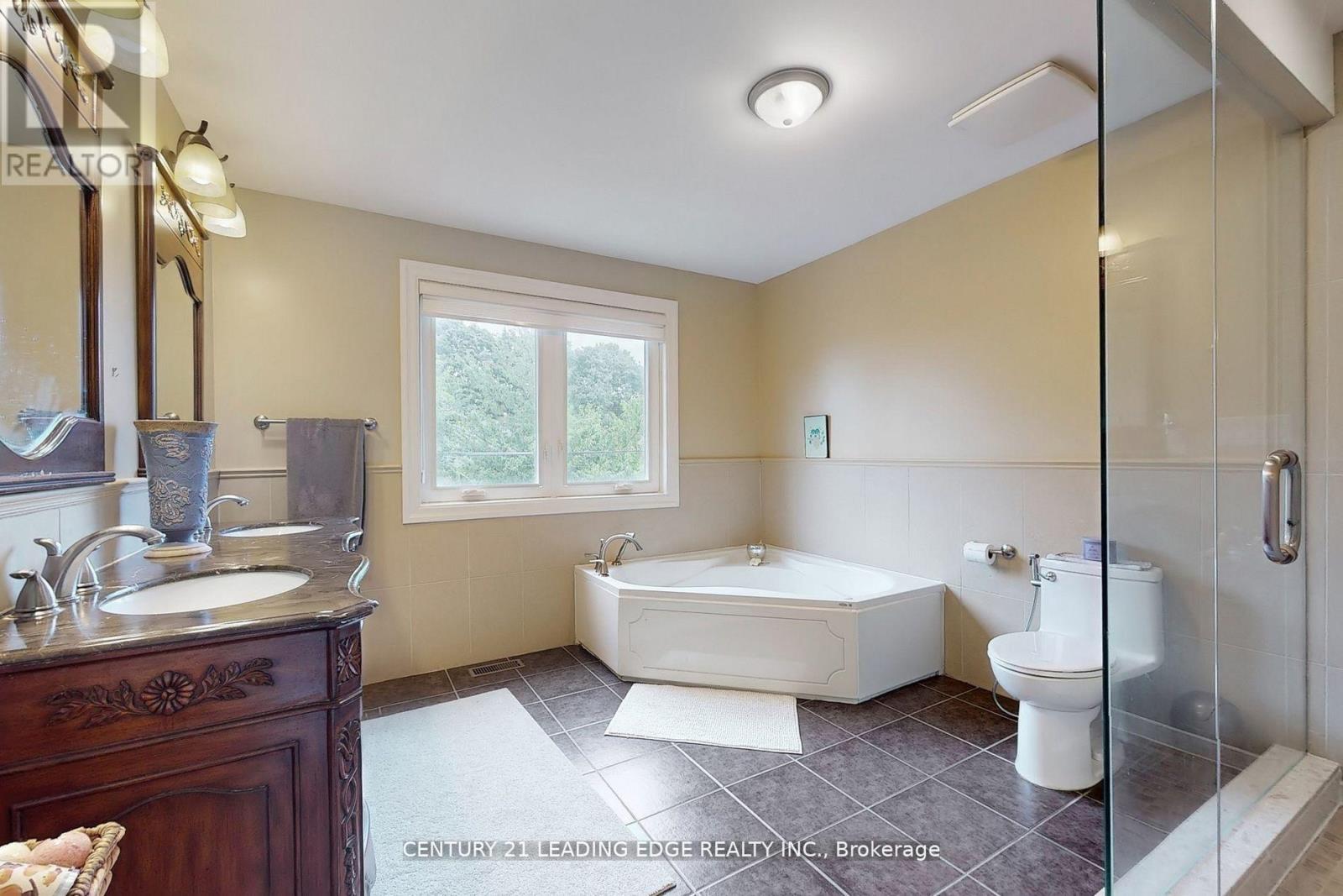 11 Bellvare Crescent, Toronto, Ontario  M1R 2M8 - Photo 18 - E13020898