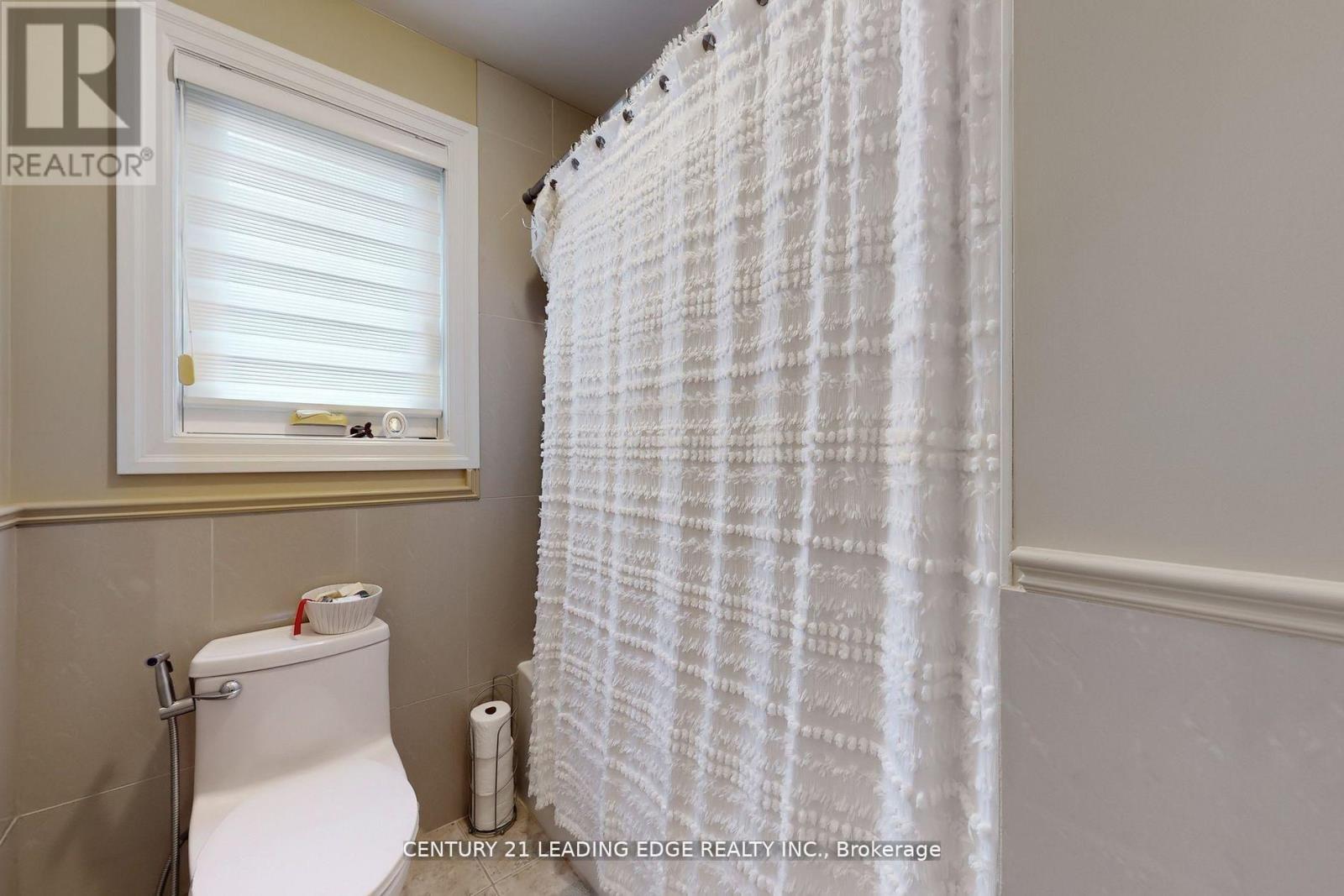 11 Bellvare Crescent, Toronto, Ontario  M1R 2M8 - Photo 28 - E13020898