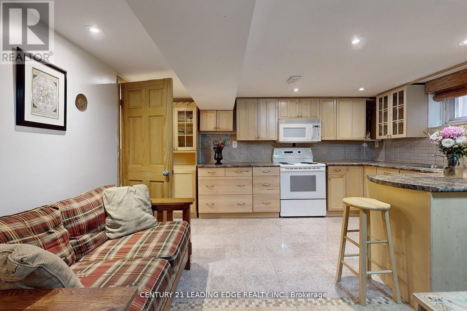 11 Bellvare Crescent, Toronto, Ontario  M1R 2M8 - Photo 33 - E13020898