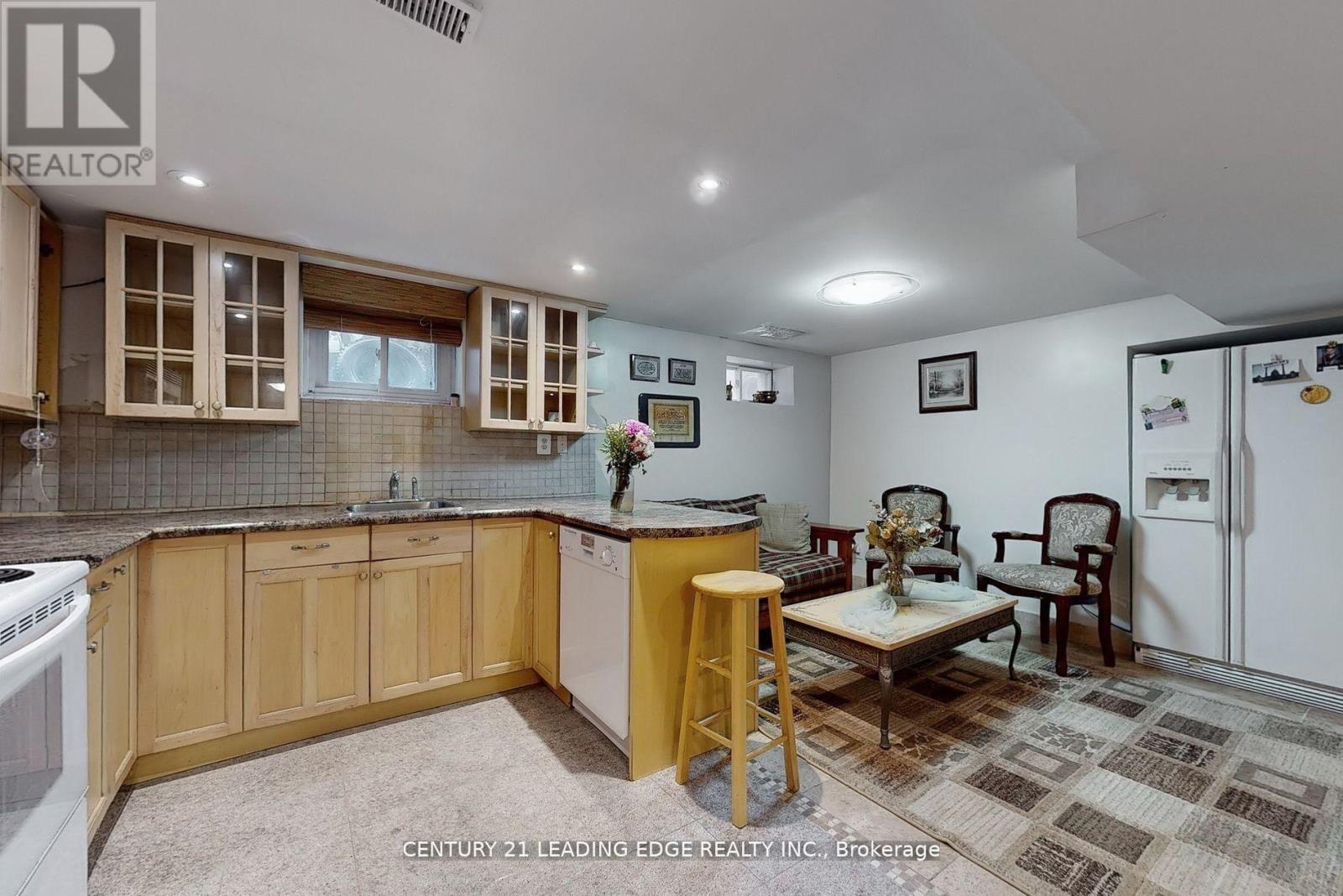 11 Bellvare Crescent, Toronto, Ontario  M1R 2M8 - Photo 34 - E13020898