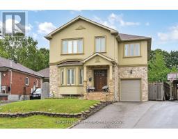 11 BELLVARE CRESCENT, Toronto, Ontario