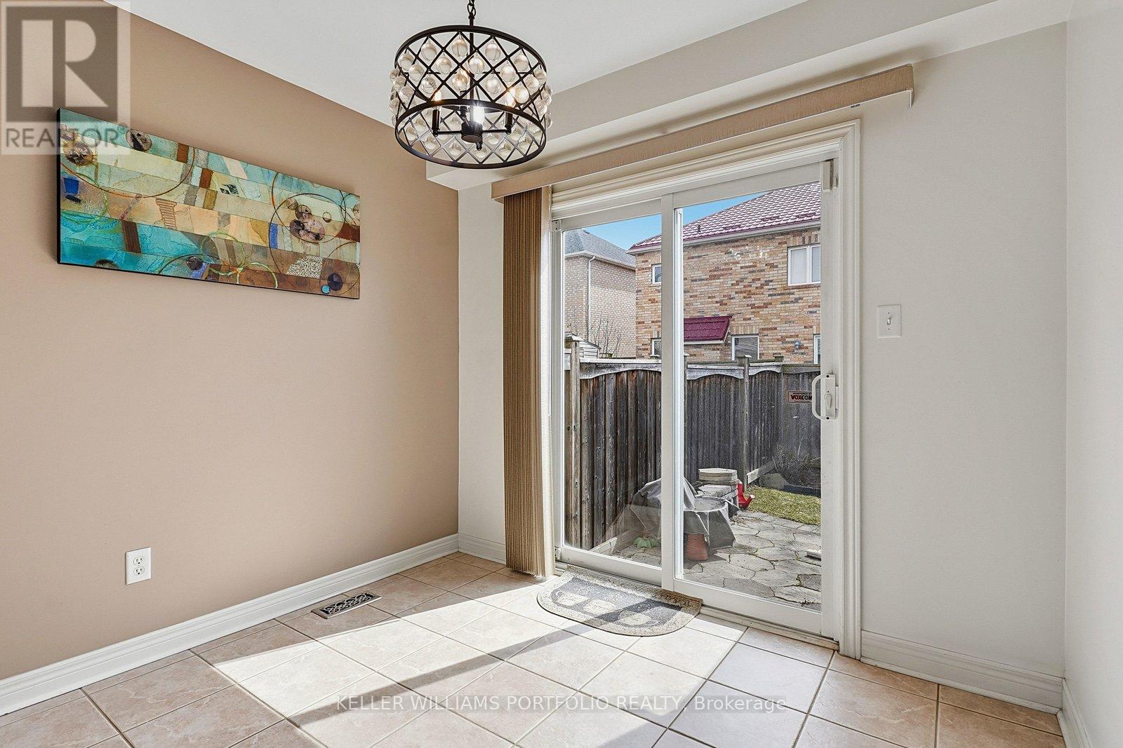 32 Warnford Circle, Ajax, Ontario  L1T 0J6 - Photo 19 - E13020986