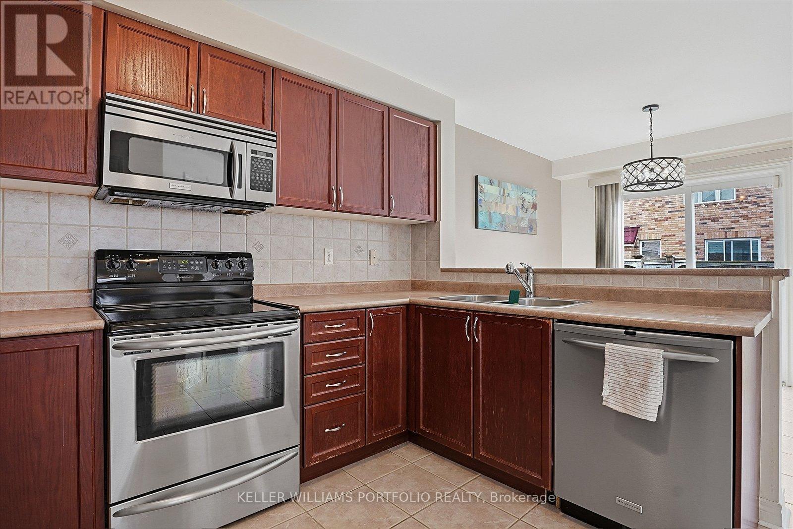 32 Warnford Circle, Ajax, Ontario  L1T 0J6 - Photo 22 - E13020986