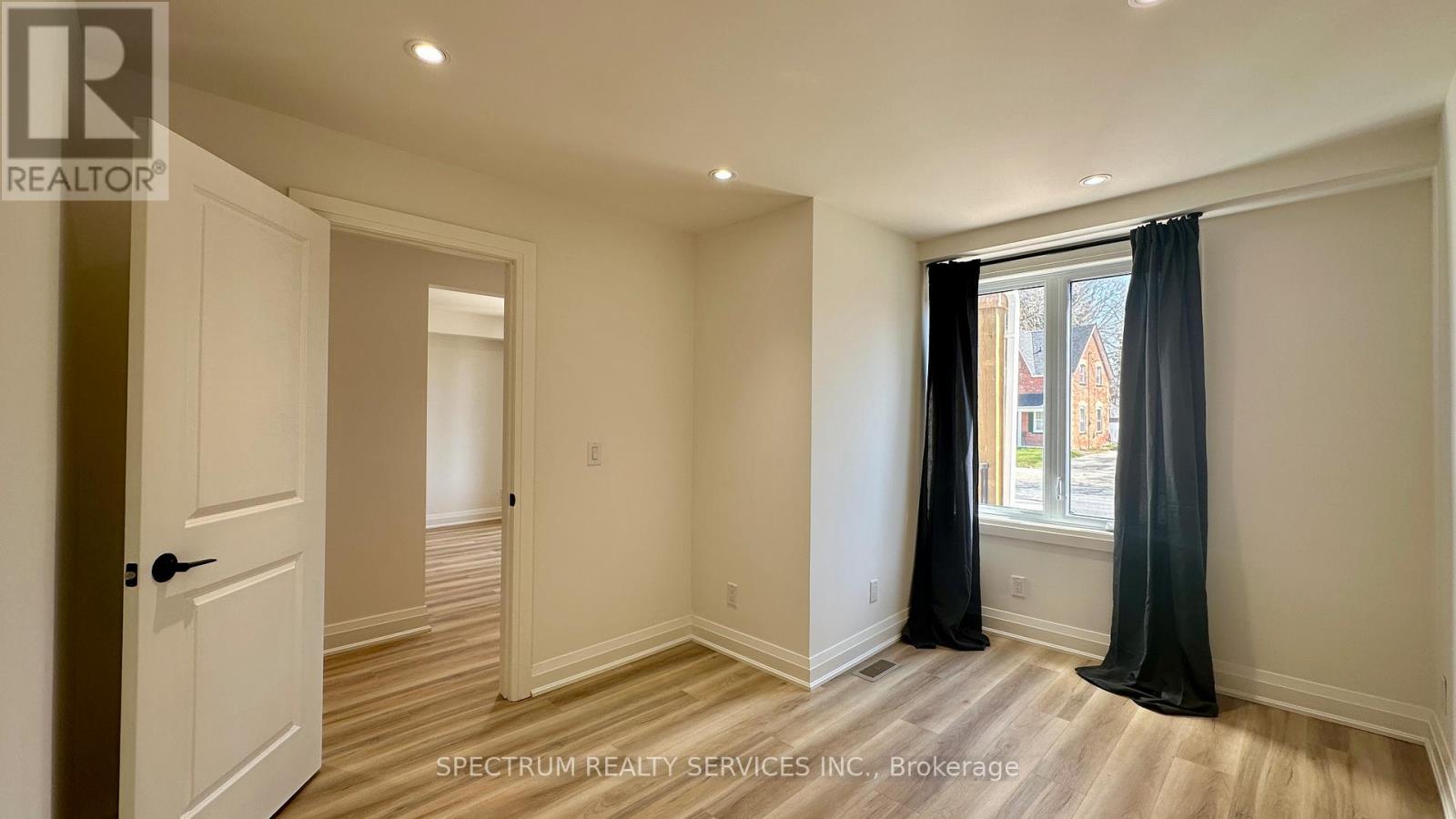 36 Queen Street N, New Tecumseth (Tottenham), Ontario  L0G 1W0 - Photo 4 - N13020756