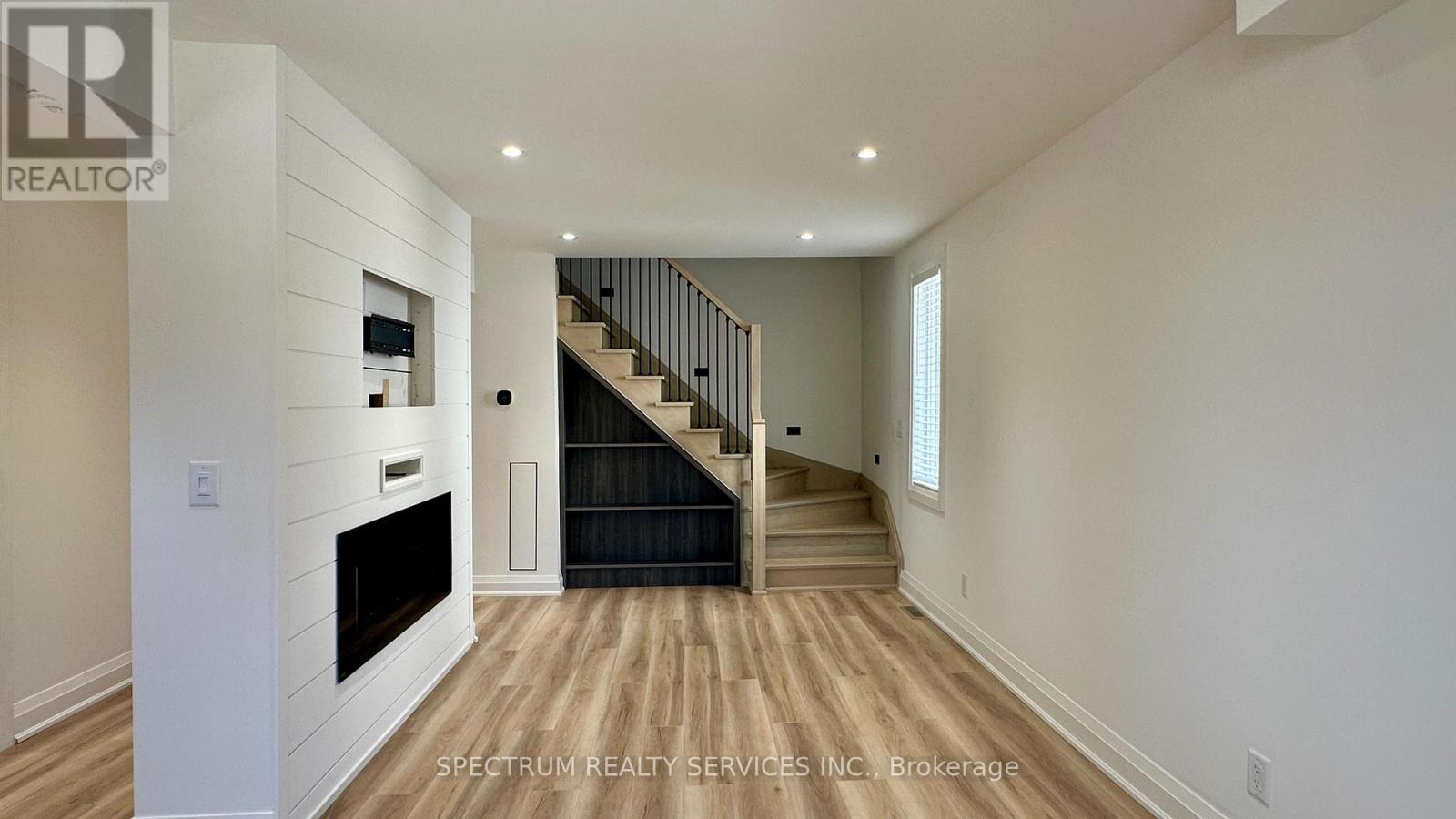 36 Queen Street N, New Tecumseth (Tottenham), Ontario  L0G 1W0 - Photo 6 - N13020756