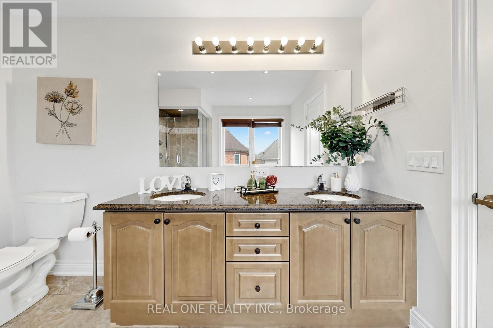 26 Mondial Crescent, East Gwillimbury (Queensville), Ontario  L0G 1R0 - Photo 25 - N13020774