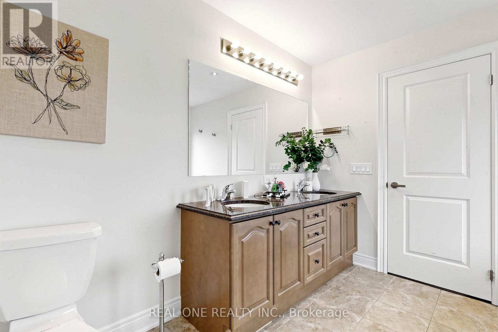 26 Mondial Crescent, East Gwillimbury (Queensville), Ontario  L0G 1R0 - Photo 27 - N13020774