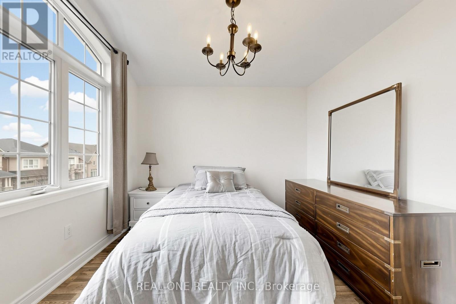 26 Mondial Crescent, East Gwillimbury (Queensville), Ontario  L0G 1R0 - Photo 29 - N13020774