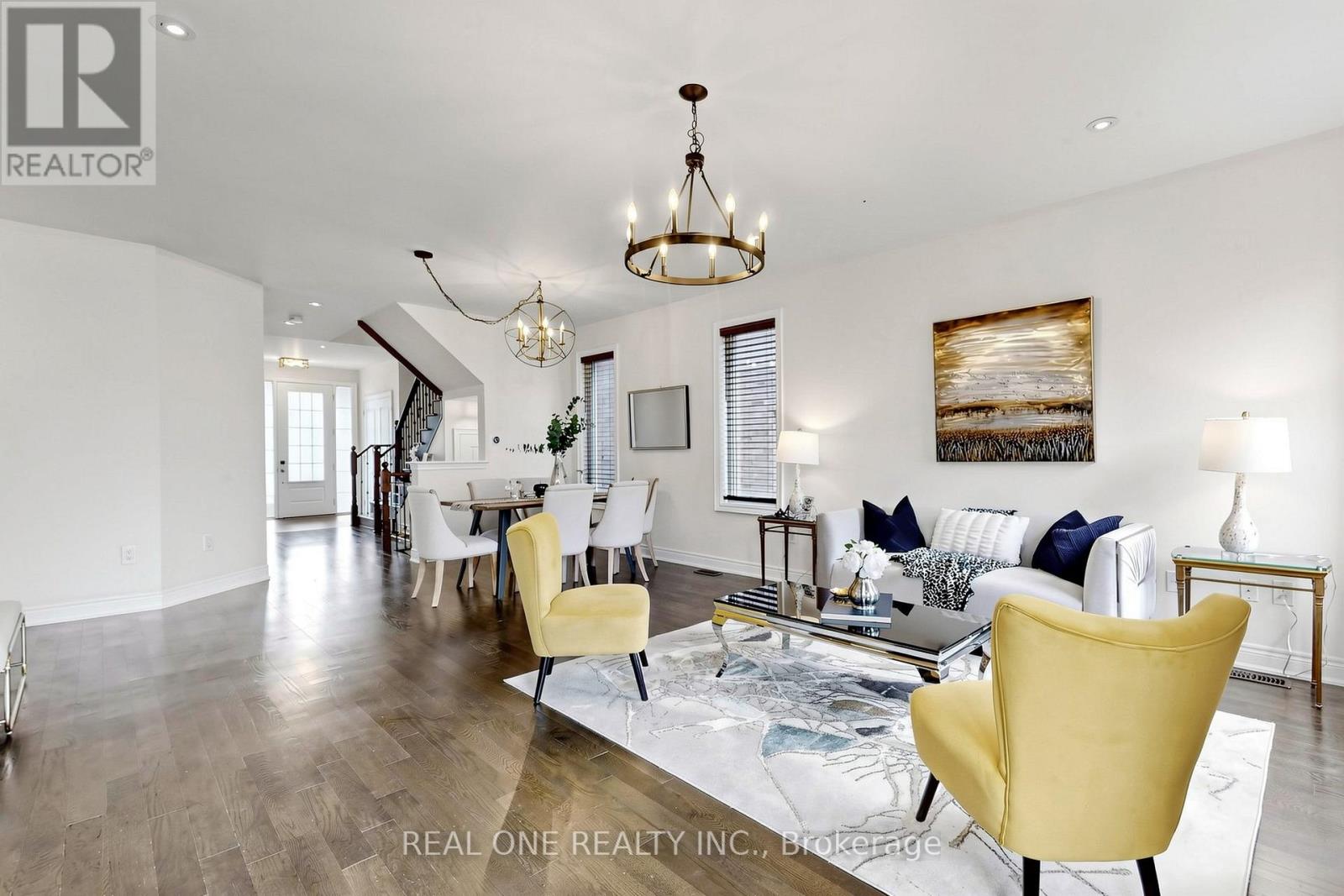 26 Mondial Crescent, East Gwillimbury (Queensville), Ontario  L0G 1R0 - Photo 5 - N13020774