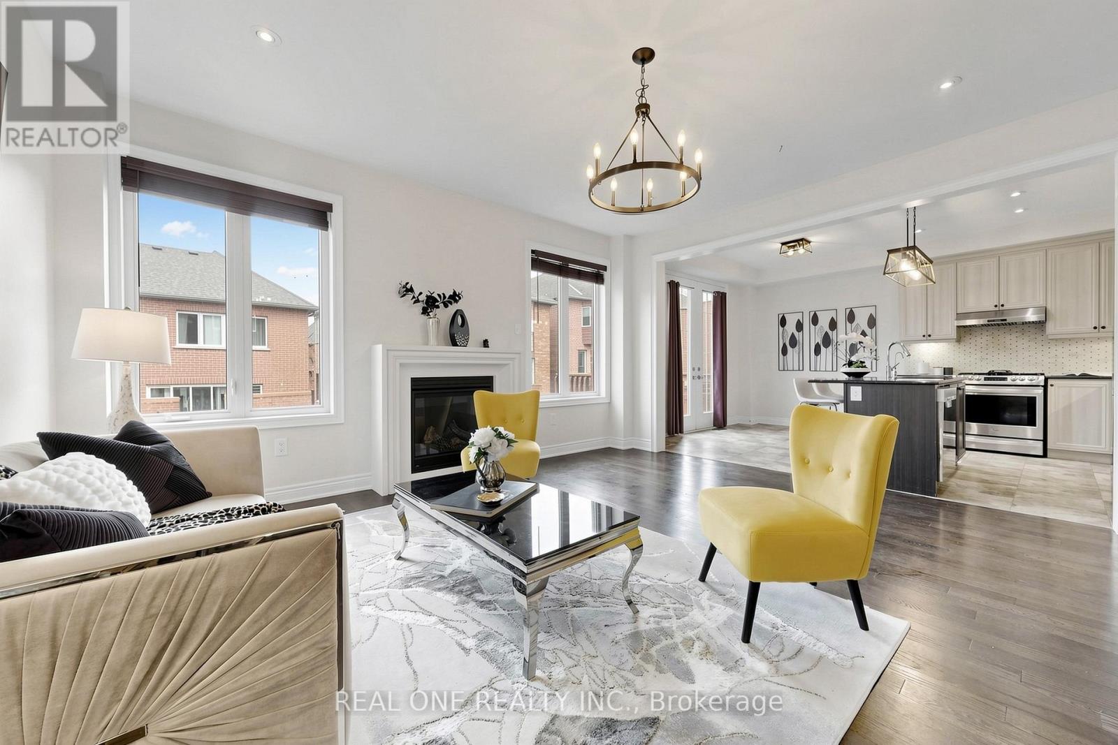 26 Mondial Crescent, East Gwillimbury (Queensville), Ontario  L0G 1R0 - Photo 7 - N13020774