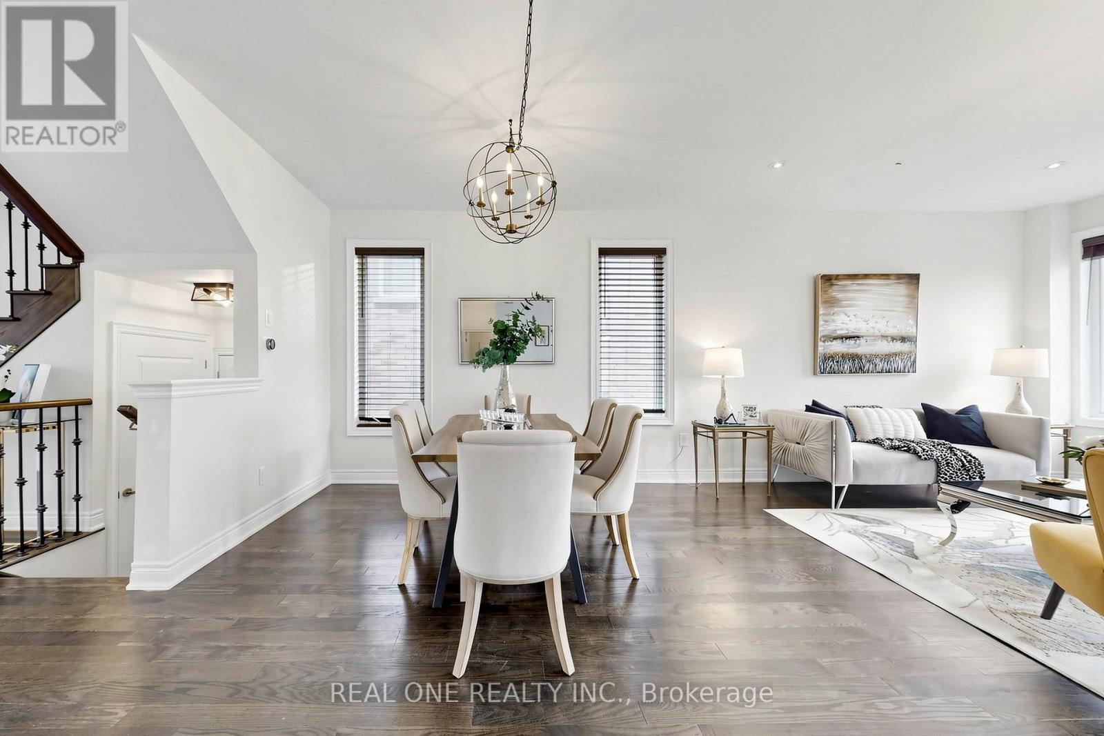 26 Mondial Crescent, East Gwillimbury (Queensville), Ontario  L0G 1R0 - Photo 9 - N13020774