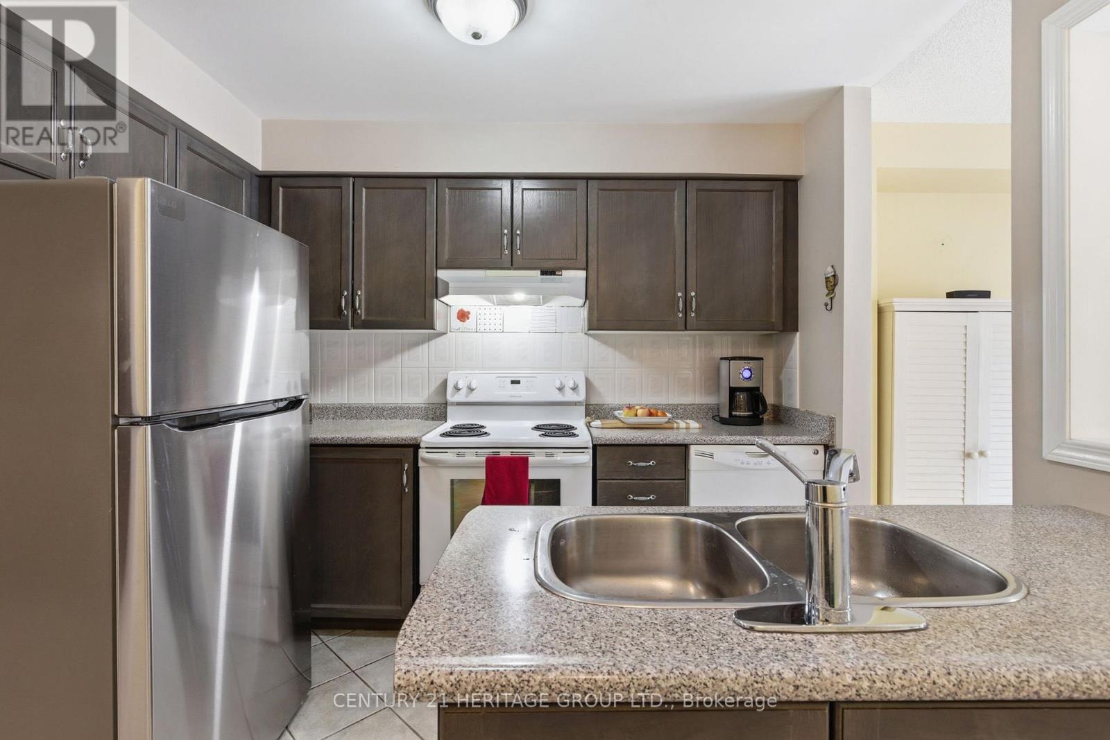 24 - 551 Tugwell Place, Newmarket, Ontario  L3Y 8S5 - Photo 5 - N13020852