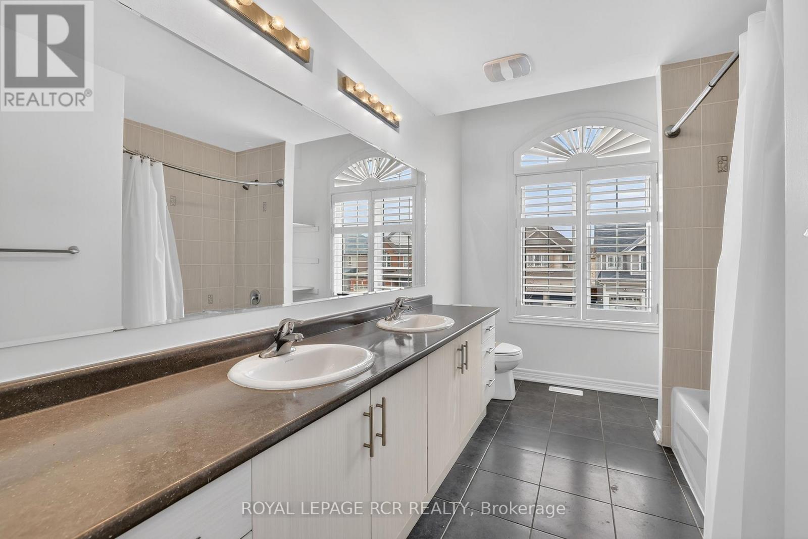 82 Lampkin Street, Georgina, Ontario  L0E 1R0 - Photo 37 - N13020862