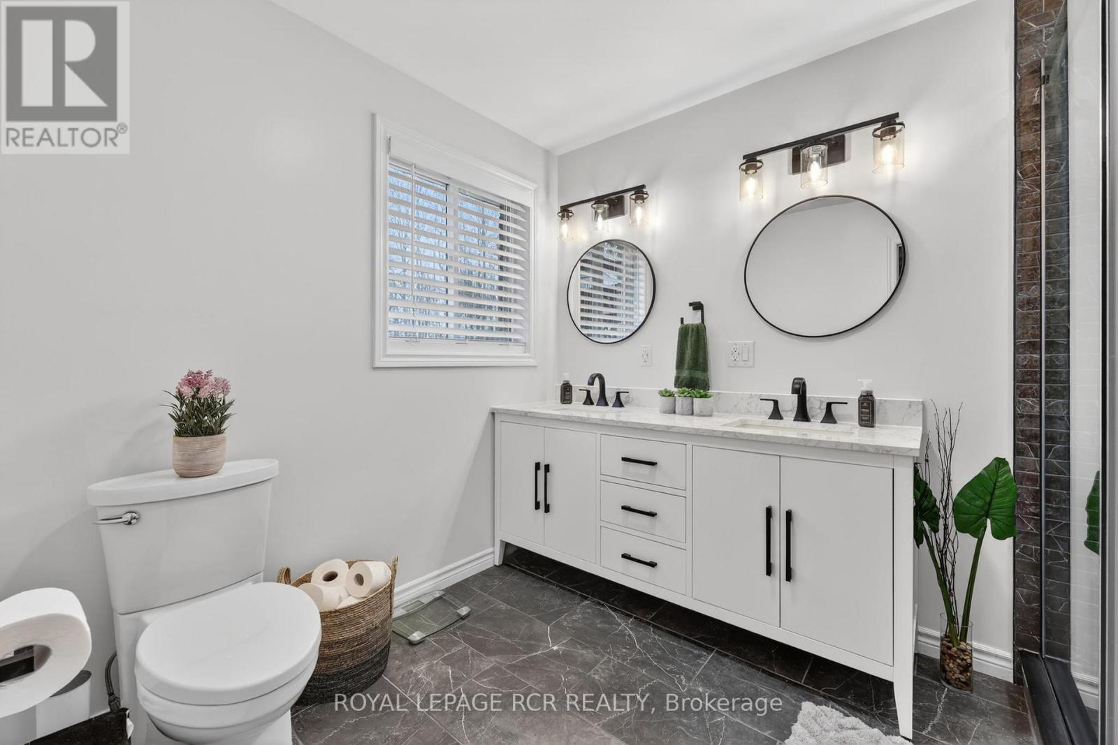 2 Cindy Lane, Adjala-Tosorontio, Ontario  L0M 1M0 - Photo 24 - N13020870