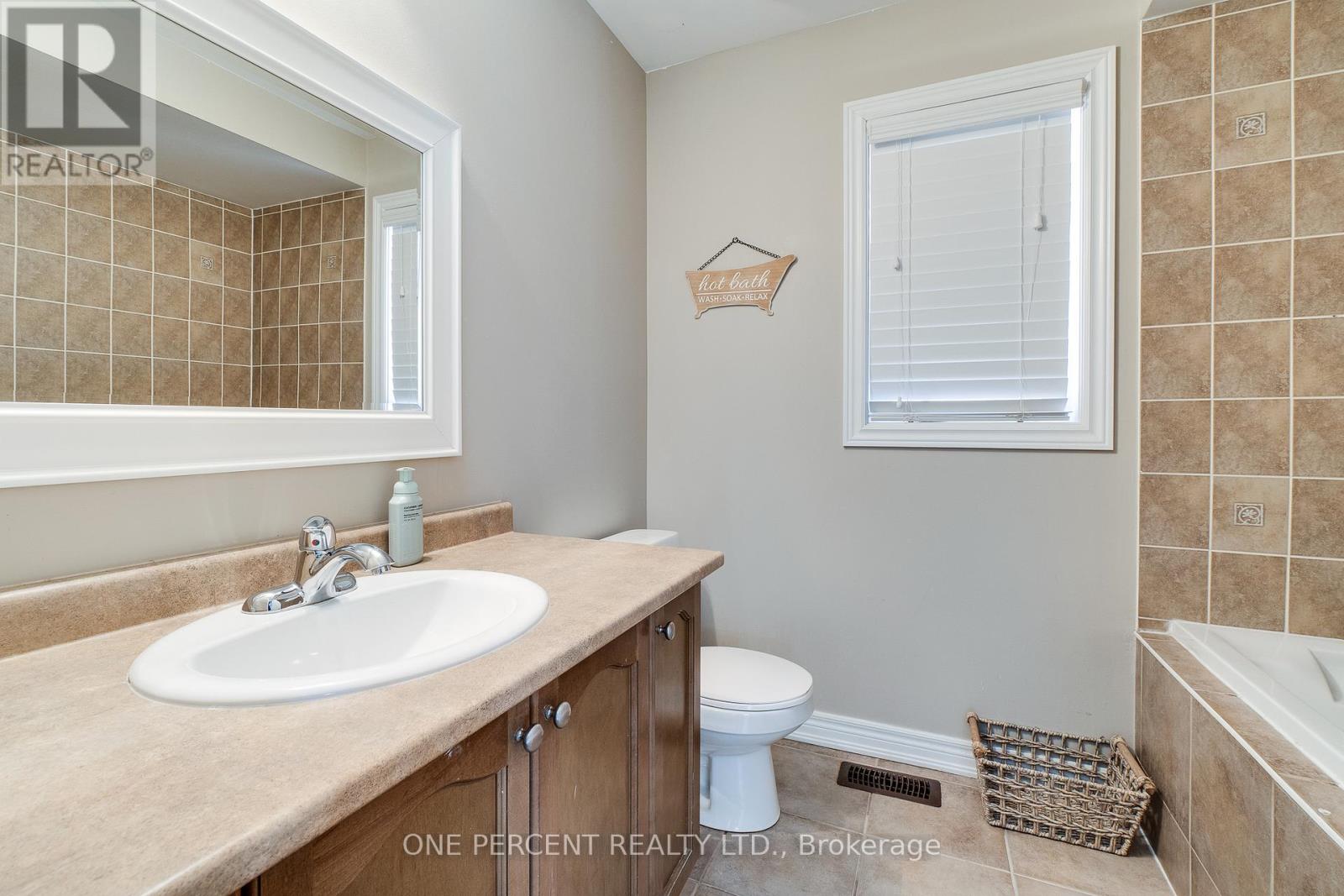 38 Bowkett Drive, Richmond Hill, Ontario  L4E 0J7 - Photo 32 - N13020876