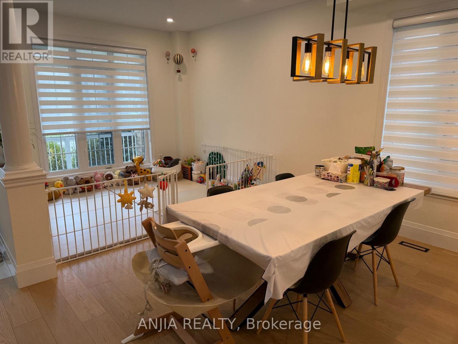 265 Hammersly Boulevard, Markham, Ontario  L6E 2E3 - Photo 4 - N13020914