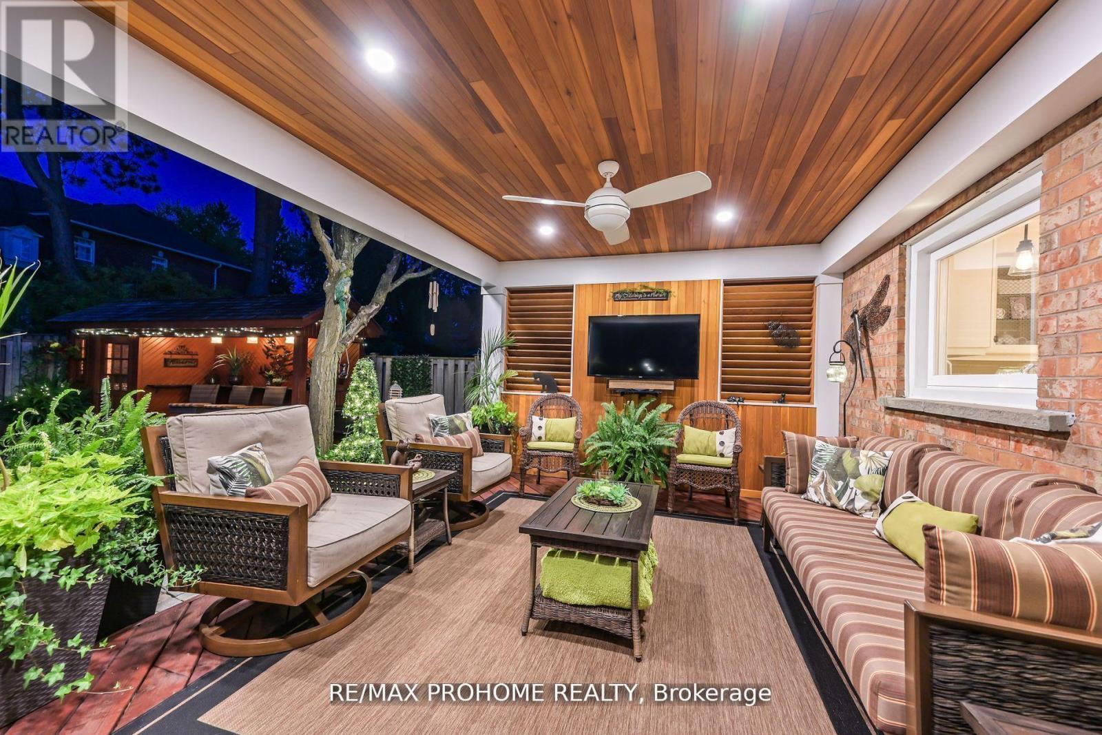 42 Foundry Crescent, Markham, Ontario  L3P 6W4 - Photo 3 - N13020916