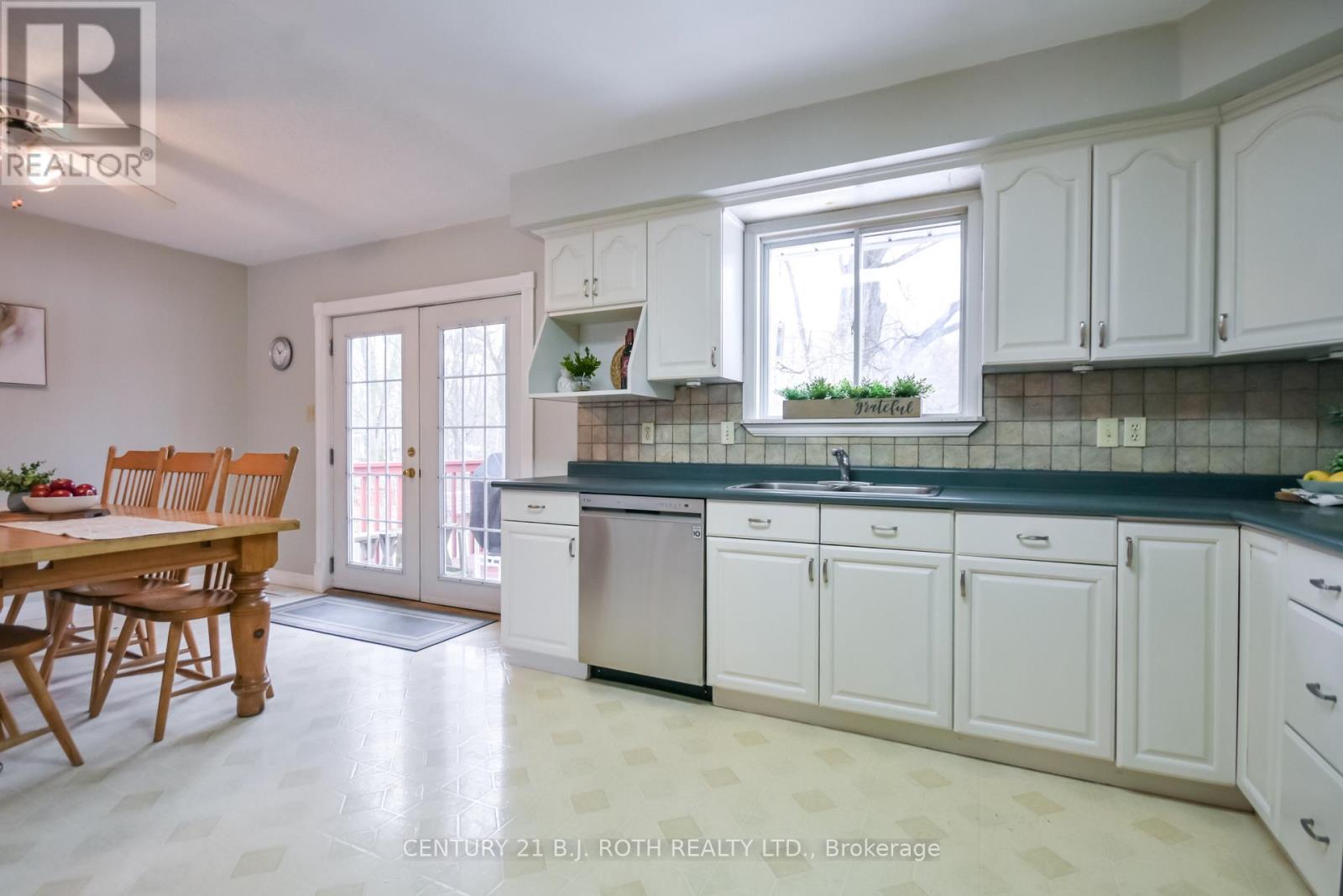 3861 East Street, Innisfil, Ontario  L9S 2L9 - Photo 10 - N13021016