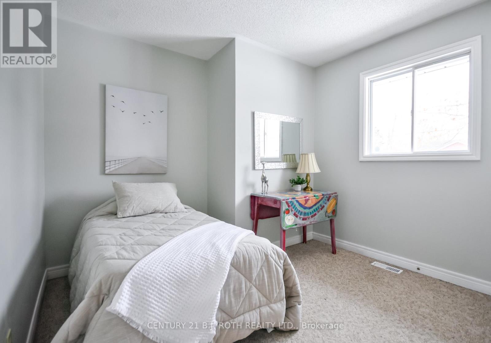 3861 East Street, Innisfil, Ontario  L9S 2L9 - Photo 11 - N13021016