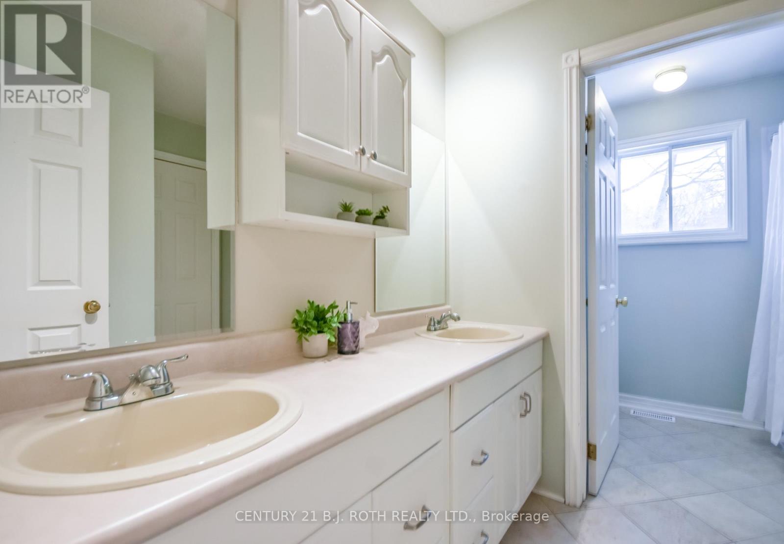 3861 East Street, Innisfil, Ontario  L9S 2L9 - Photo 16 - N13021016