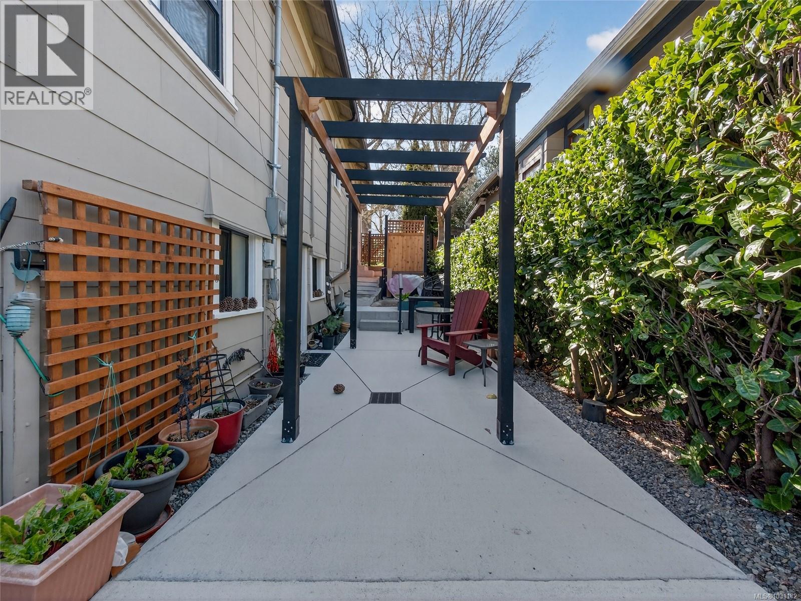 1419 Haultain St, Victoria, British Columbia  V8R 2J6 - Photo 31 - 1031182