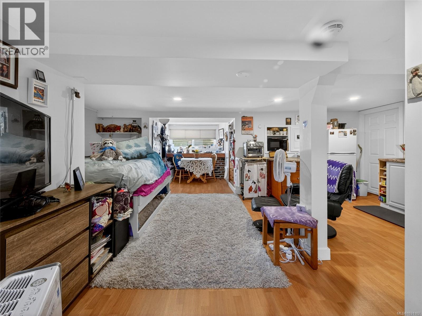 1419 Haultain St, Victoria, British Columbia  V8R 2J6 - Photo 33 - 1031182