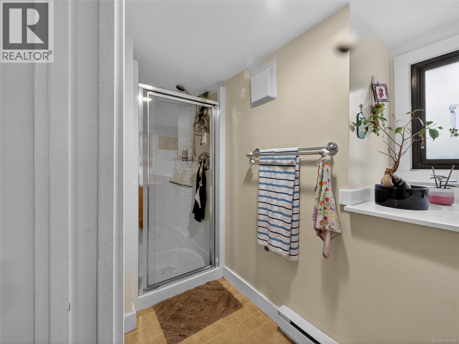 1419 Haultain St, Victoria, British Columbia  V8R 2J6 - Photo 38 - 1031182