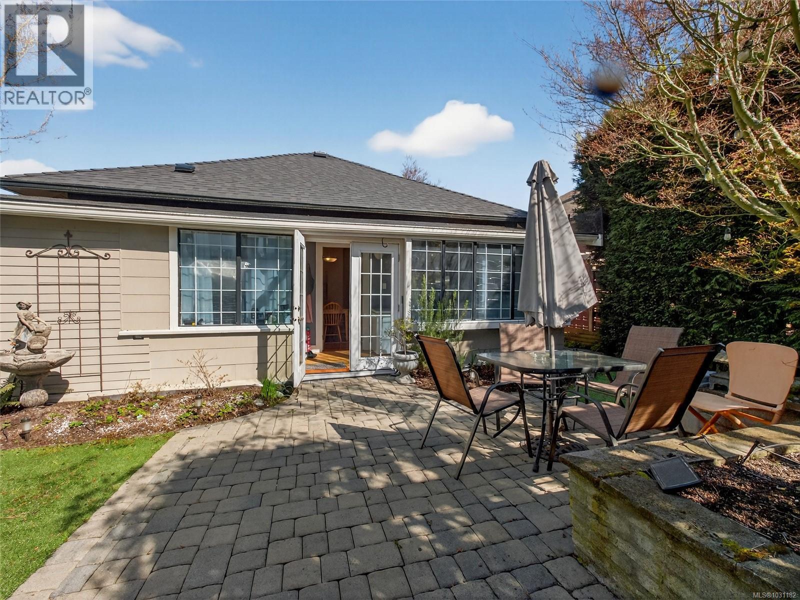 1419 Haultain St, Victoria, British Columbia  V8R 2J6 - Photo 40 - 1031182