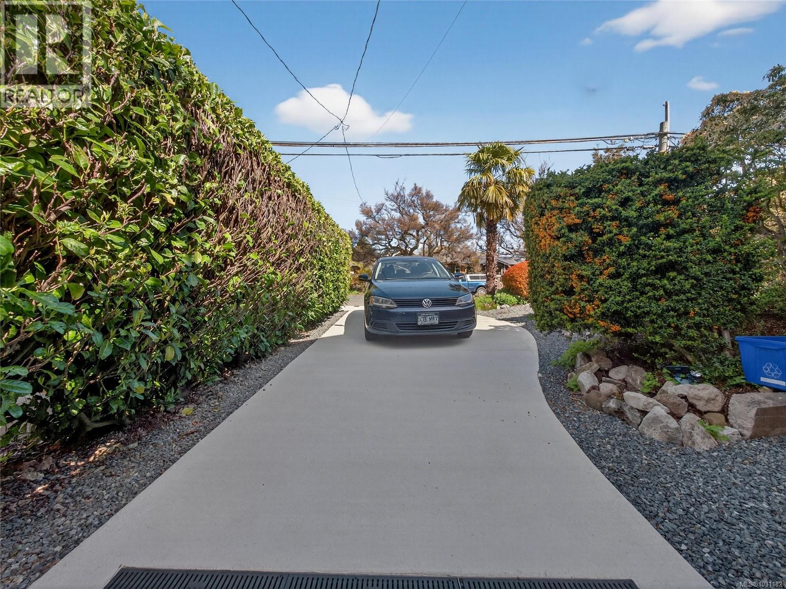 1419 Haultain St, Victoria, British Columbia  V8R 2J6 - Photo 44 - 1031182