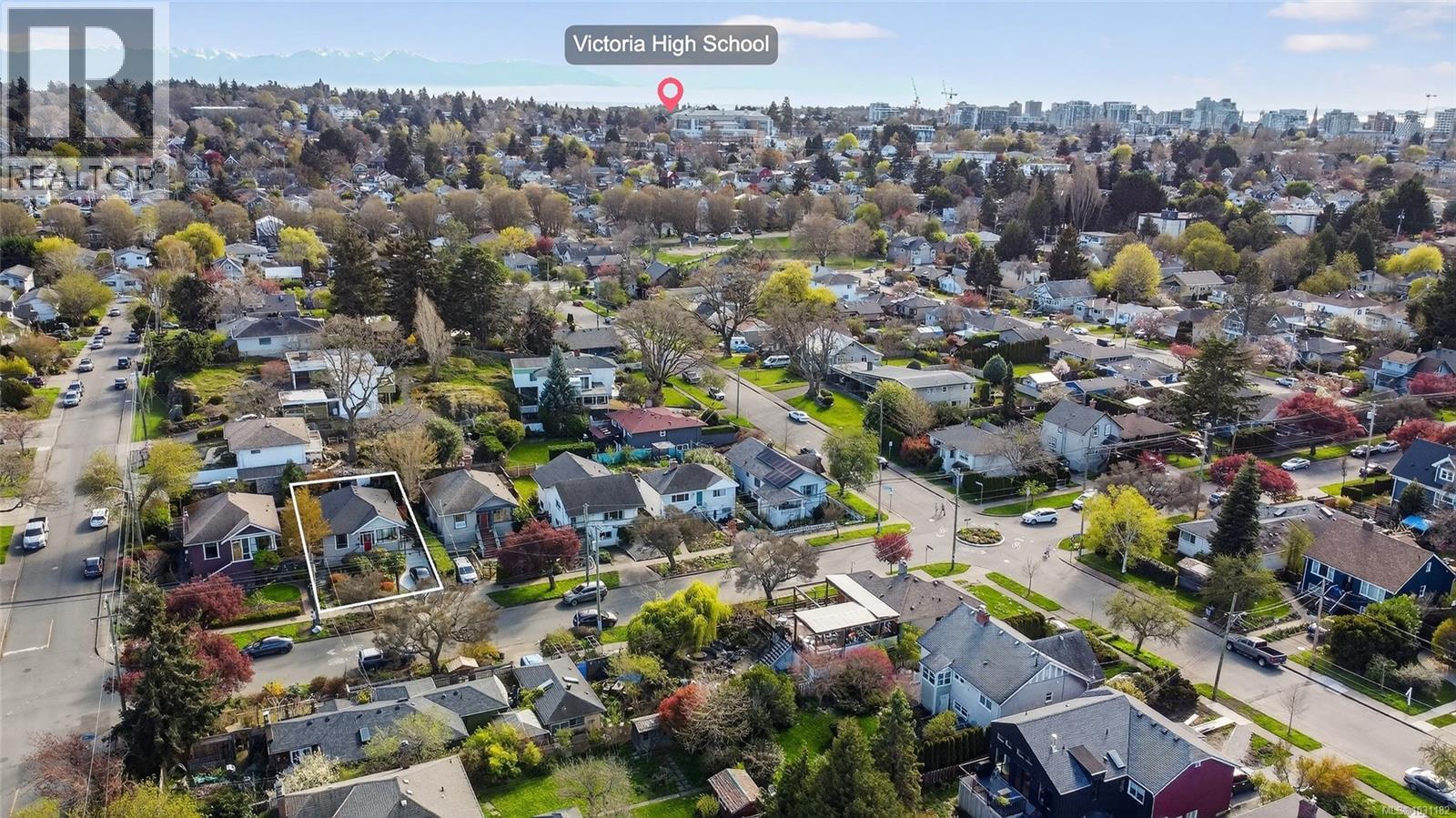 1419 Haultain St, Victoria, British Columbia  V8R 2J6 - Photo 47 - 1031182